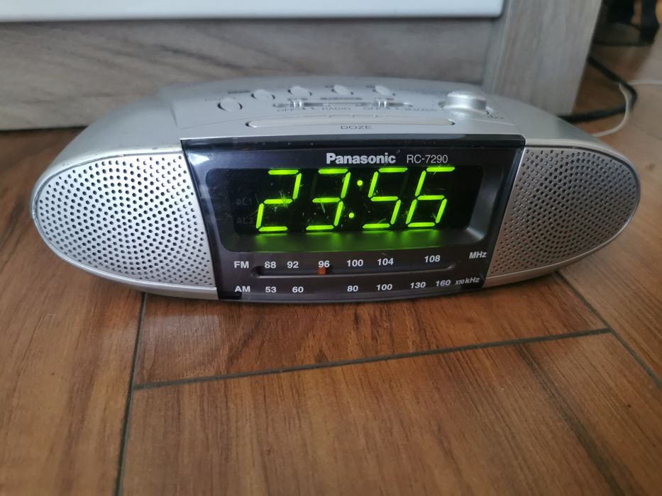 Radio cu ceas Panasonic