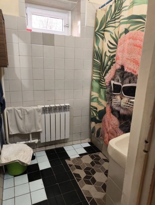 Квартира на С.Азимова 3/4/5 общ пл 70м /77 серия