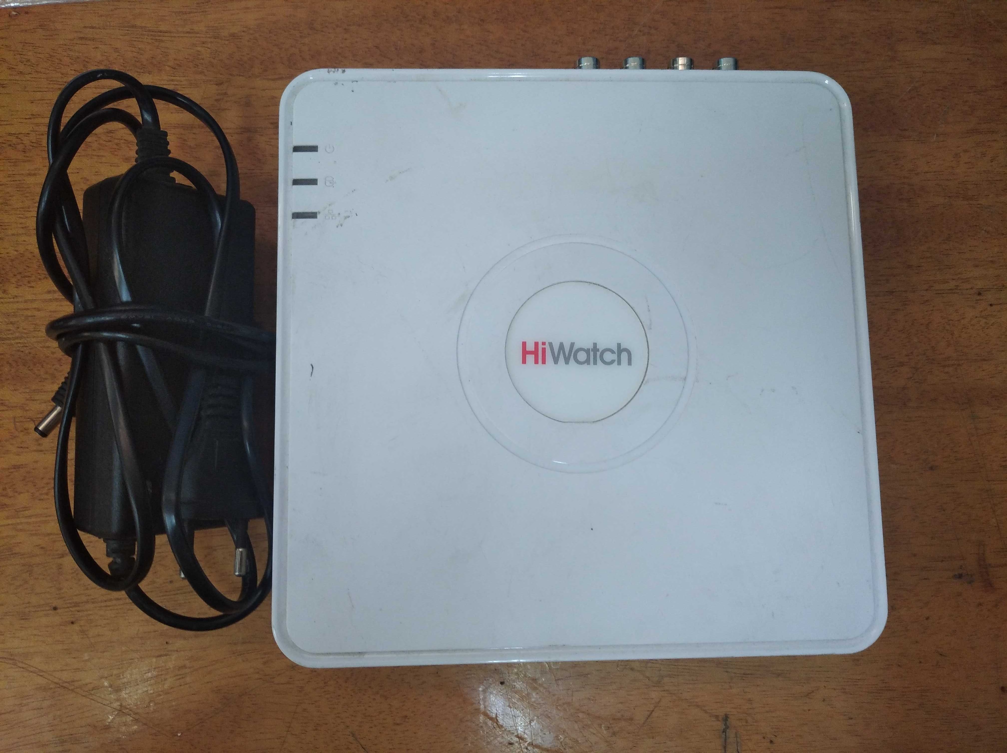 Видеорегистратор HiWatch DS-H108G