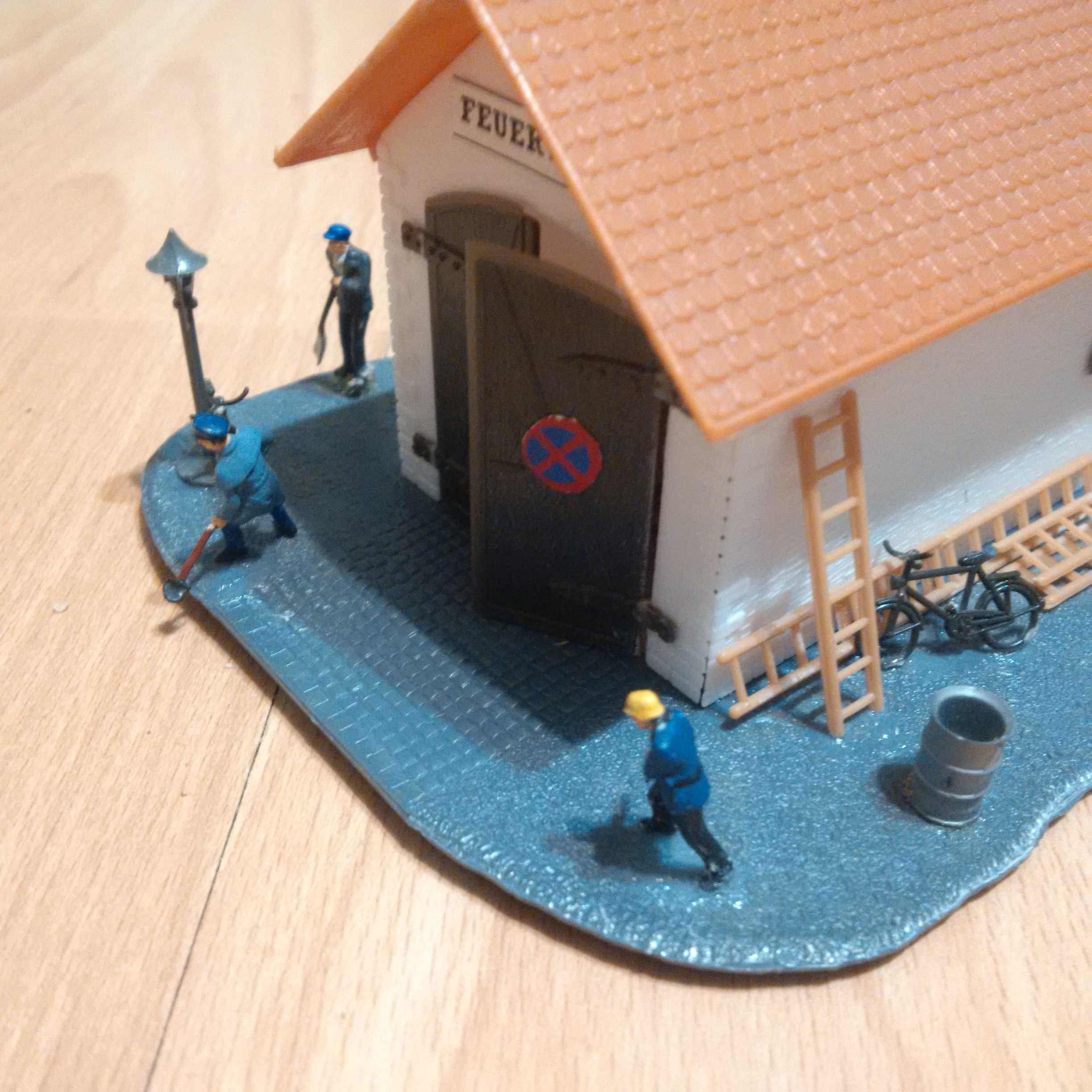 Macheta Pompieri cu figurine si detalii - scara H0 - Germany - Diorama