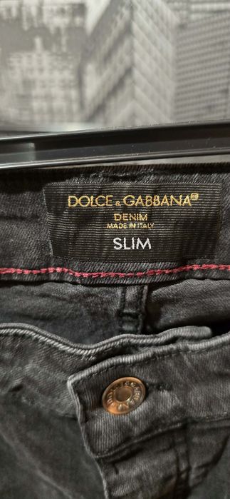 Oferta blugi calitate.