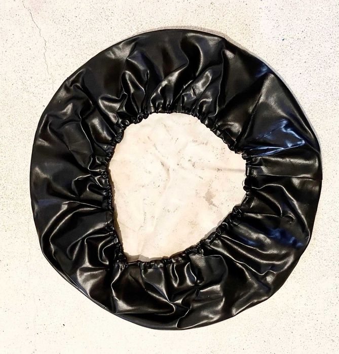 Kалъф гума Pajero Mitsubishi