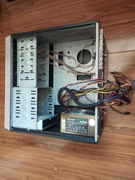 Продам блок питания Huntkey Green Power 500W