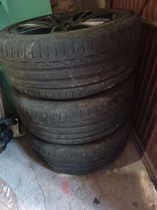 Гуми джанти 225,45,17