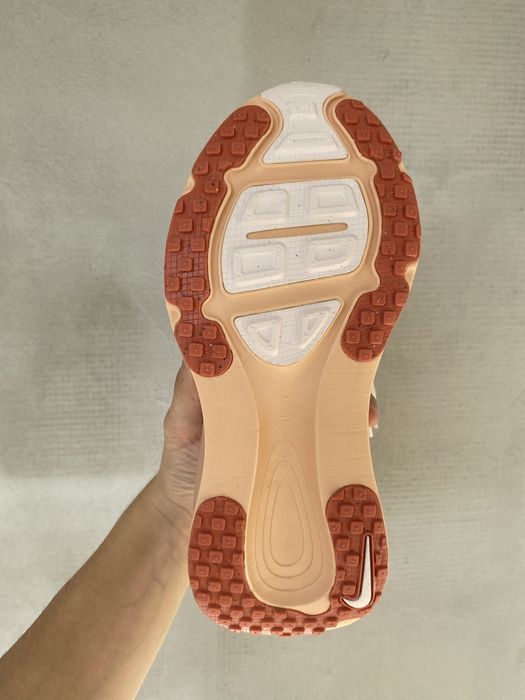 Nike Vomero 18
