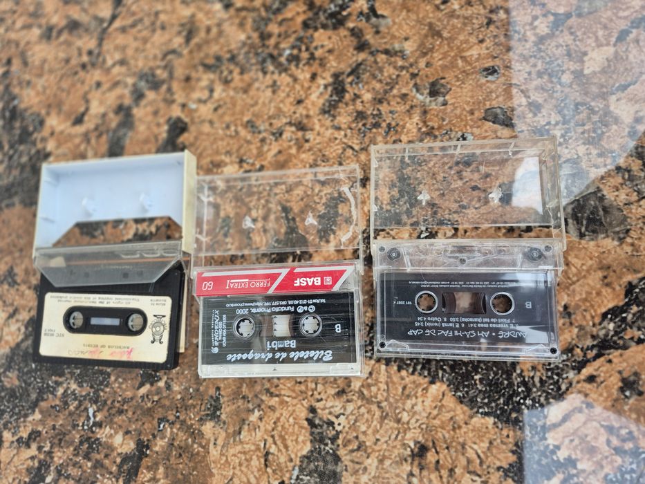 Vând 30 casete Audio originale  fabricate '75-1990  muzică mixta
