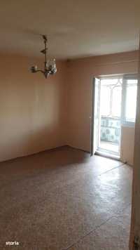 Apartament 2 camere decomandat capat 1