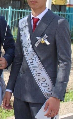 Мужской костюм-тройка