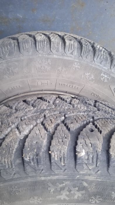 Продам зимней резины на 13