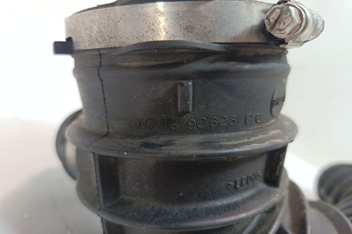 Furtun aer admisie YC159C623CC Ford Transit a 3-a generatie