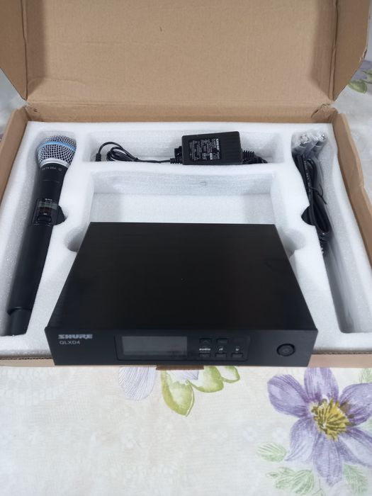 Shure Qlx 2-4 by Mexic