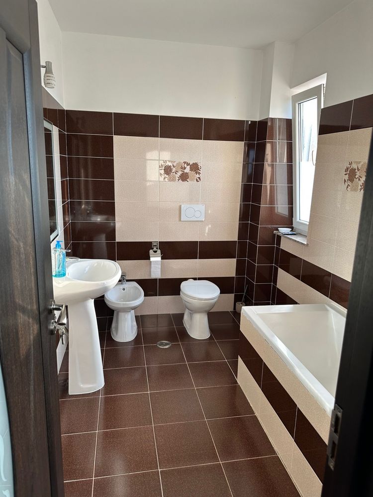 Chirie Apartament 3 camere str Victoriei