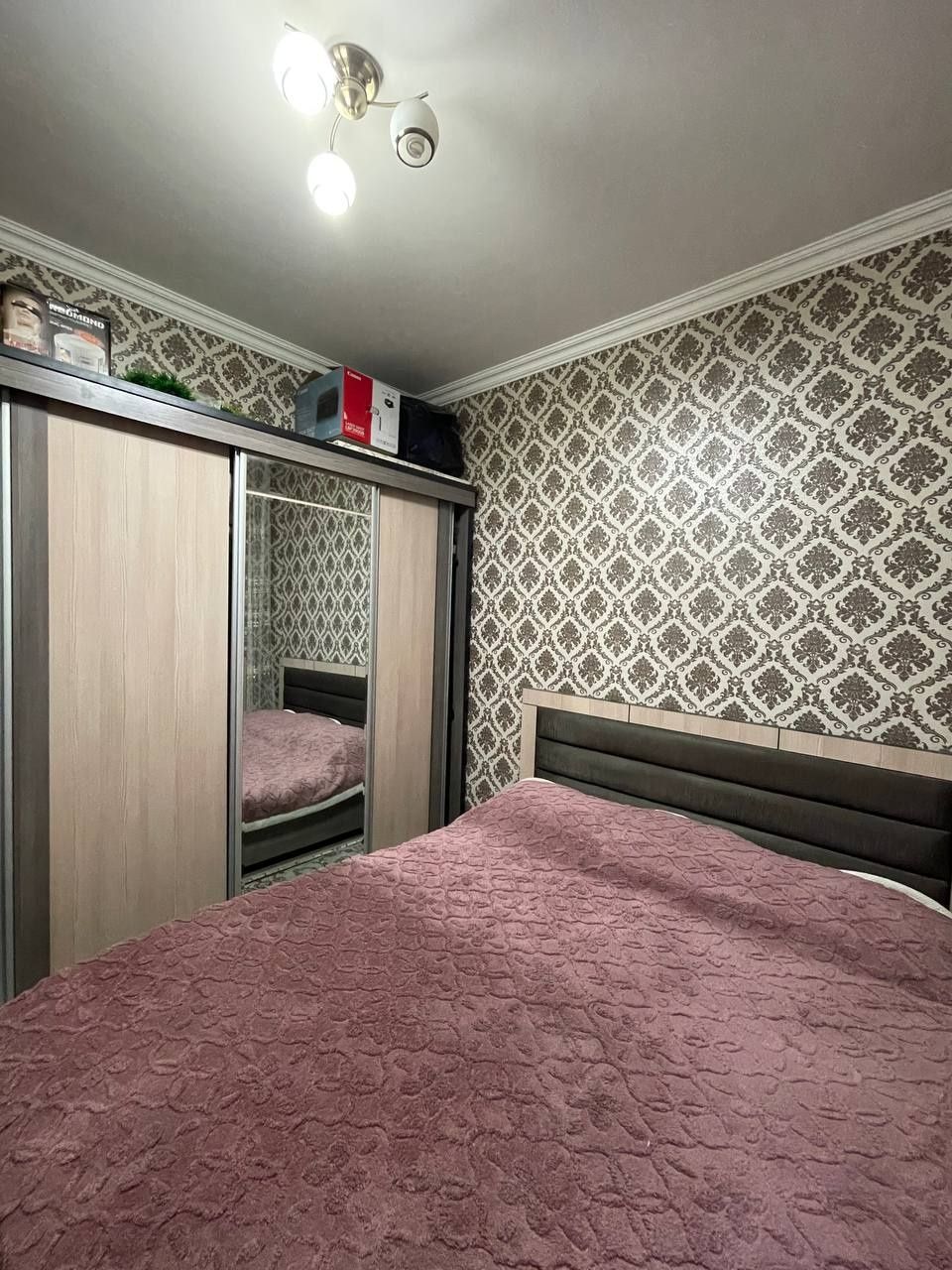Срочно продаётся 4 комнатная квартира , 77-серия. можно обмен на дом