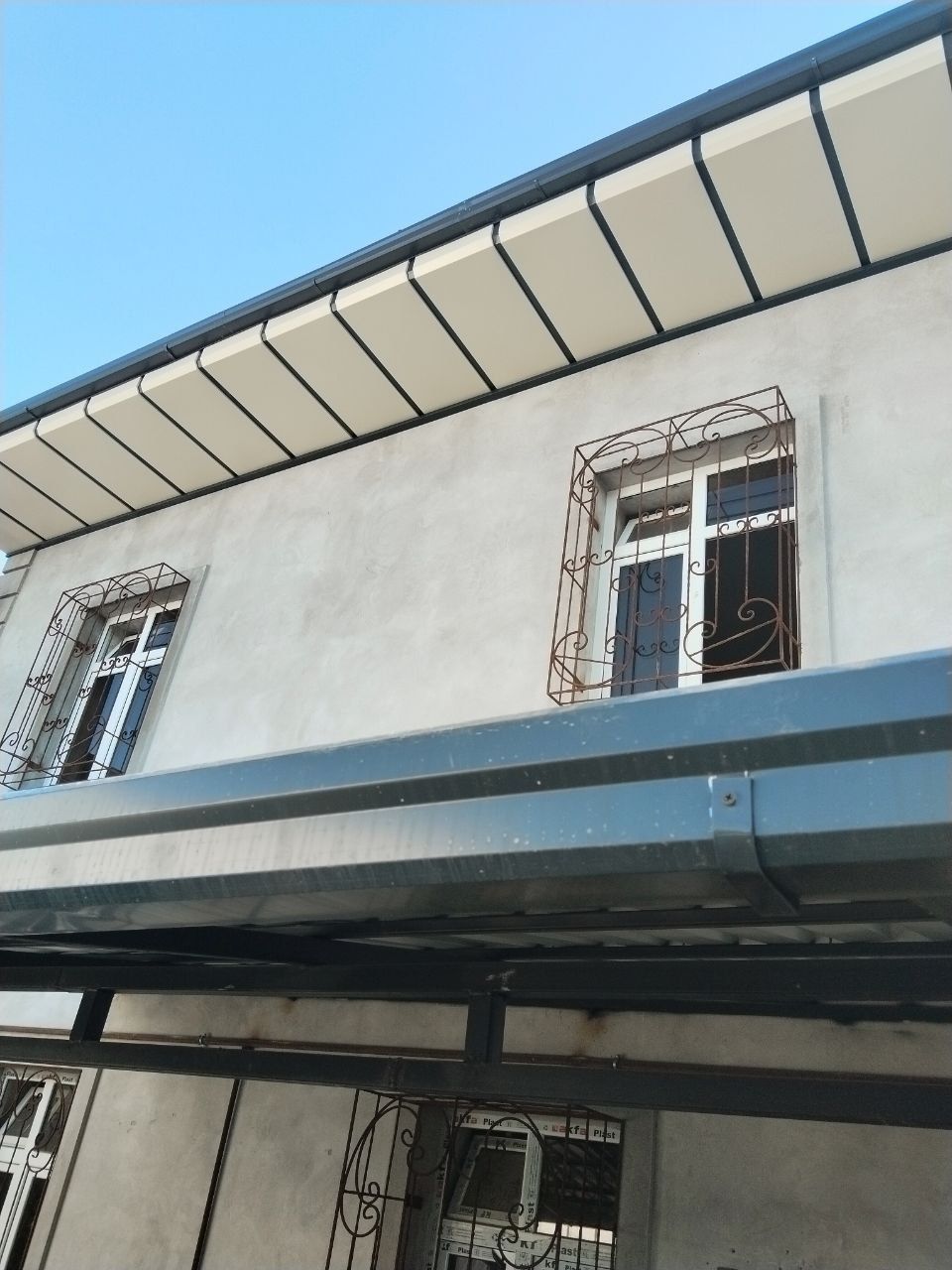 Tunikabond, Tunikafon birinchi qo'l