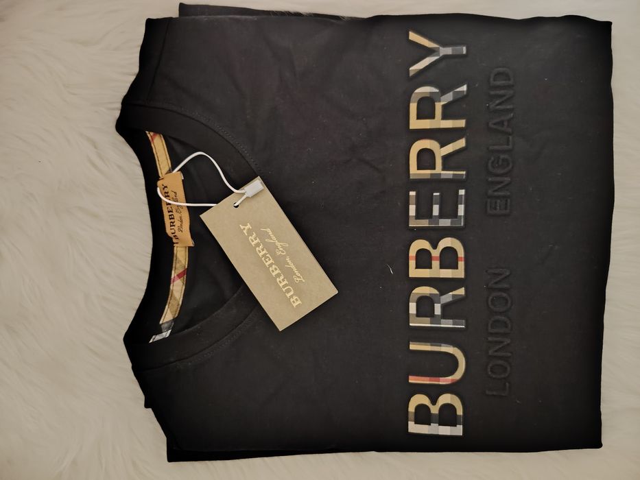 Tricou Burberry nou