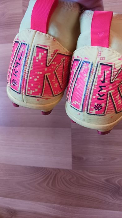 Найк калеври -размер 35 1/2-КМ