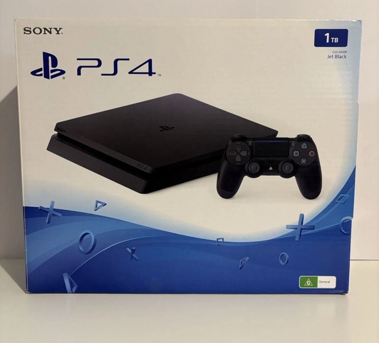 Перфектен Sony Platystation 4 Slim