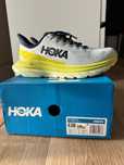 Hoka adidasi NOI, marime 38