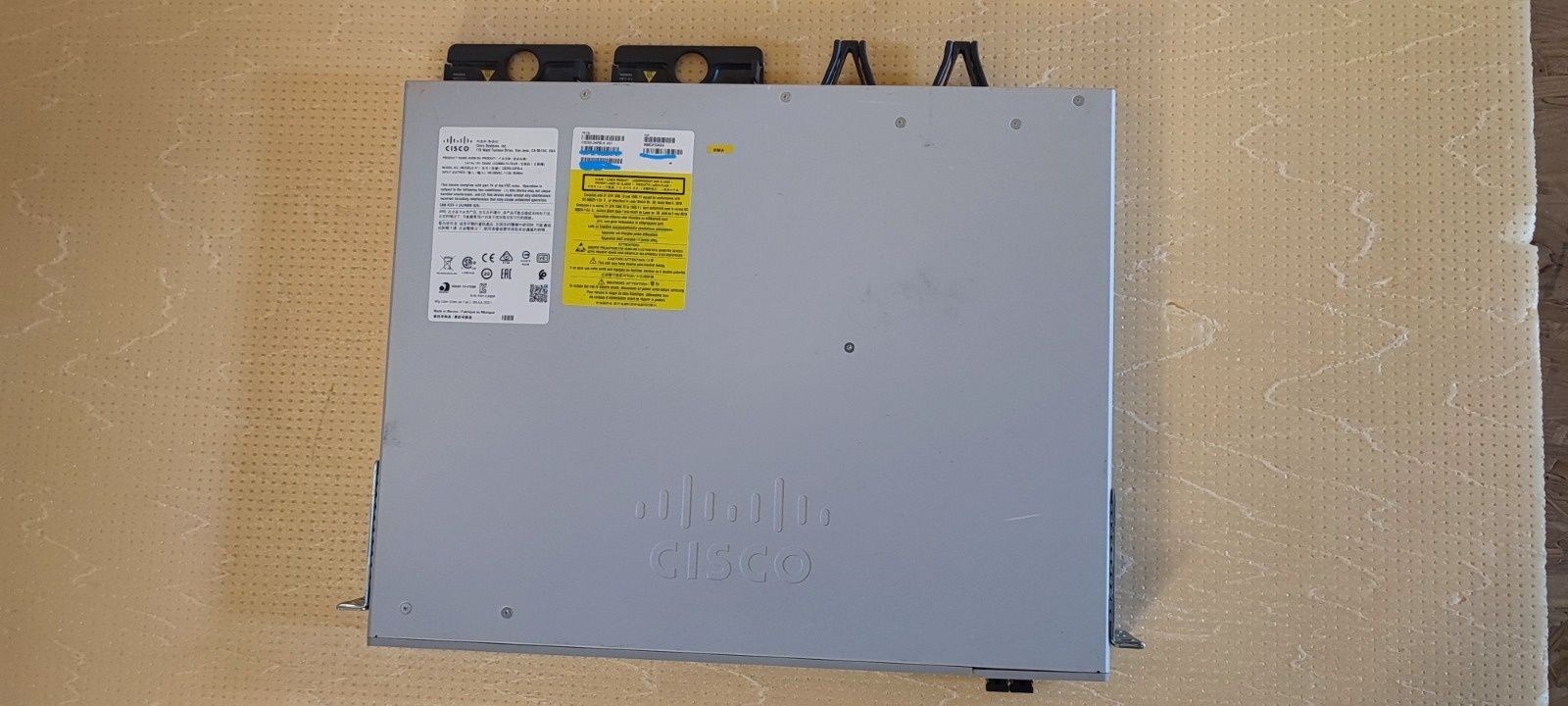 Cisco catalyst C9200-24PB-A, PoE+, Network Advantage, 4x10G port