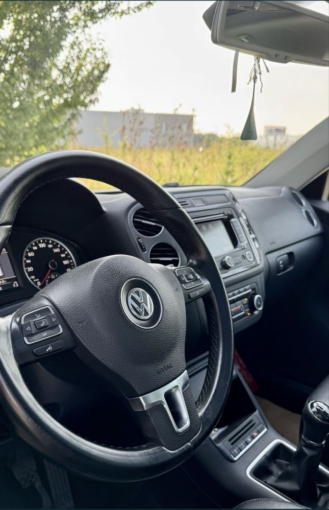 VW Tiguan 2.0 TDi 140 CP Navi Xenon 2014 Panoramic