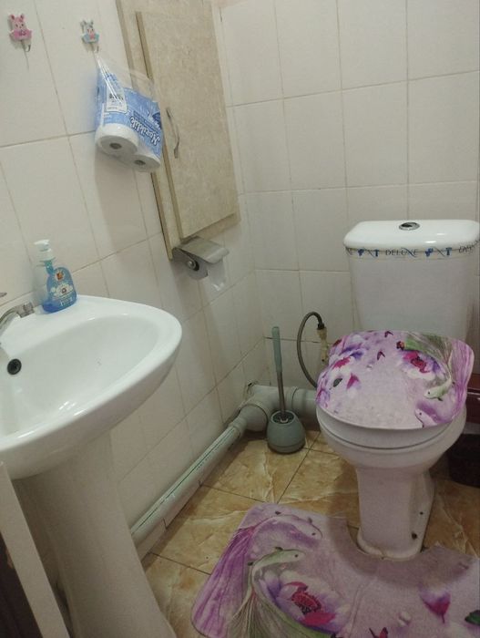 Srochna 3 xona uy sotiladi Ĝishtli uy