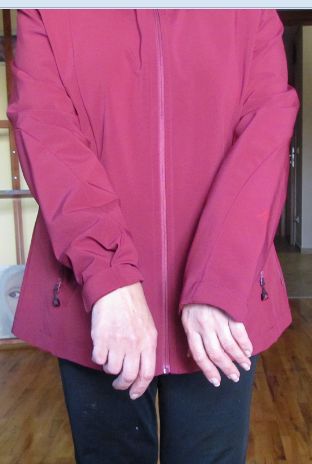 ТРЕНЧКОТ против дъжд и яке  SALOMON