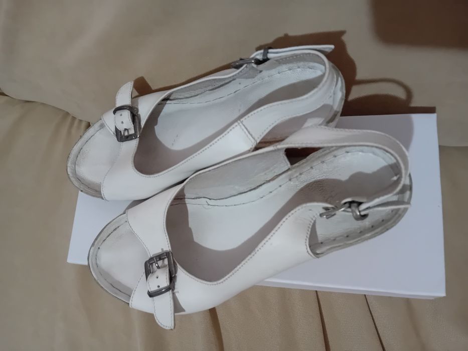 Sandale damă albe, piele, mărimea 37