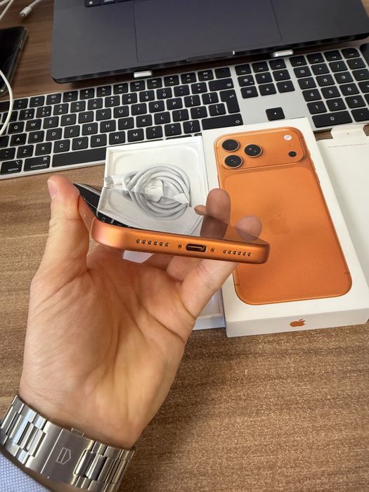 iPhone 17 Pro Max / 512 GB / Garanție 24 luni | Nou - desigilat