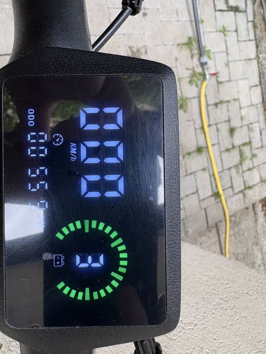 Vând trotinetă kukirin A1,