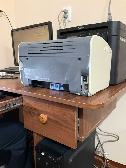 Canon LBP 2900 lazer printer. Ish holati a'lo.