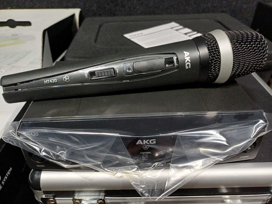 Microfon Wireless AKG WMS420 Vocal Set - Nou!
