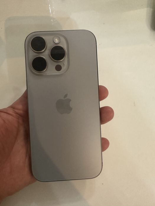 Продам Айфон 16 про