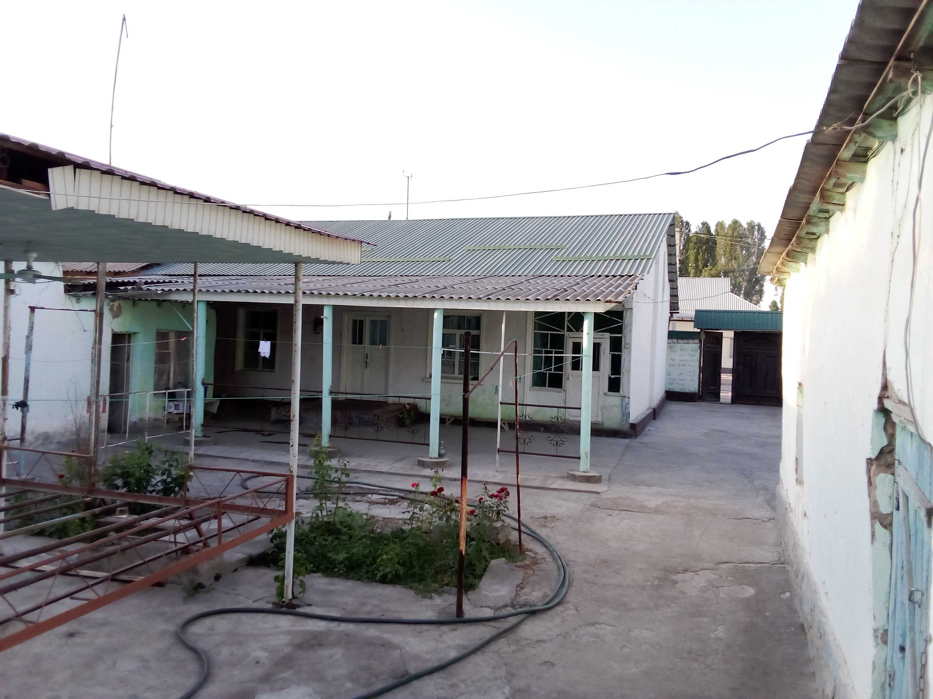 17 sotihli Hovli uy