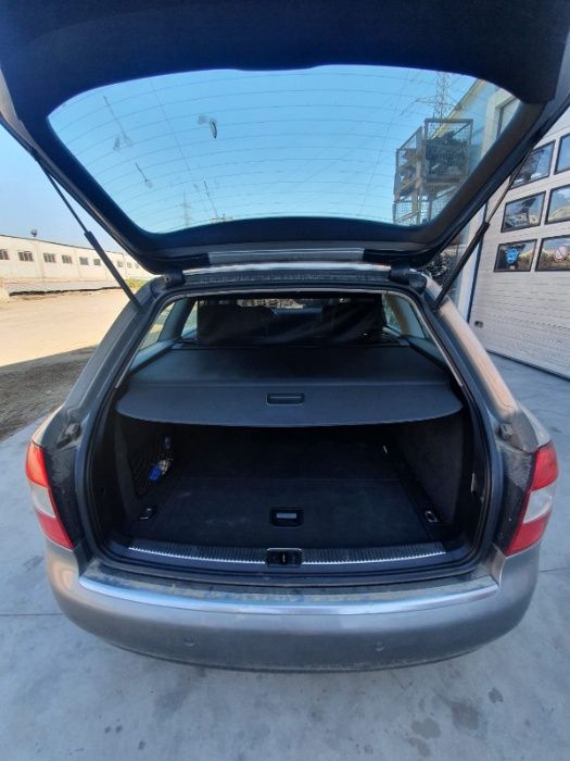 Audi a4 2.5tdi AN 2003 Dezmembrez/Dezmembram