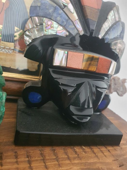 Маска от естествени камъни Мексико