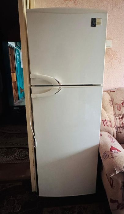Холодильник жақсы істеп тұр