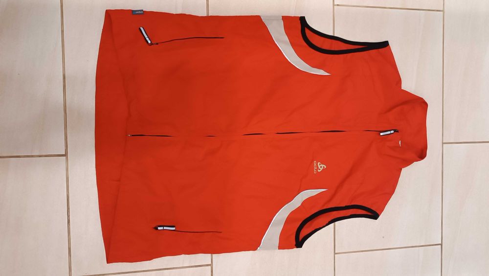 Елек ODLO eлече ветровка яке