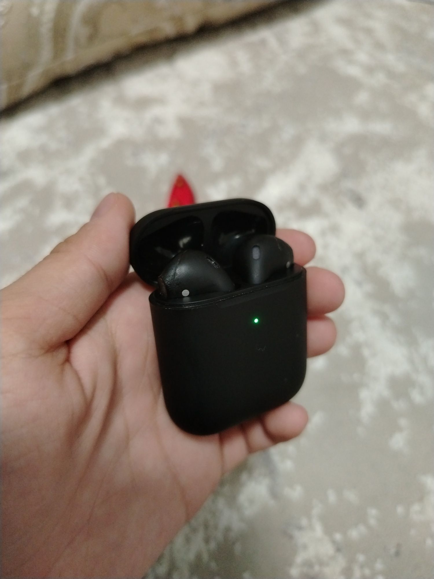 Airpods оригинал +чехол в подарок