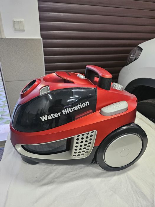 Прахосмукачка GORENJE с воден филтър