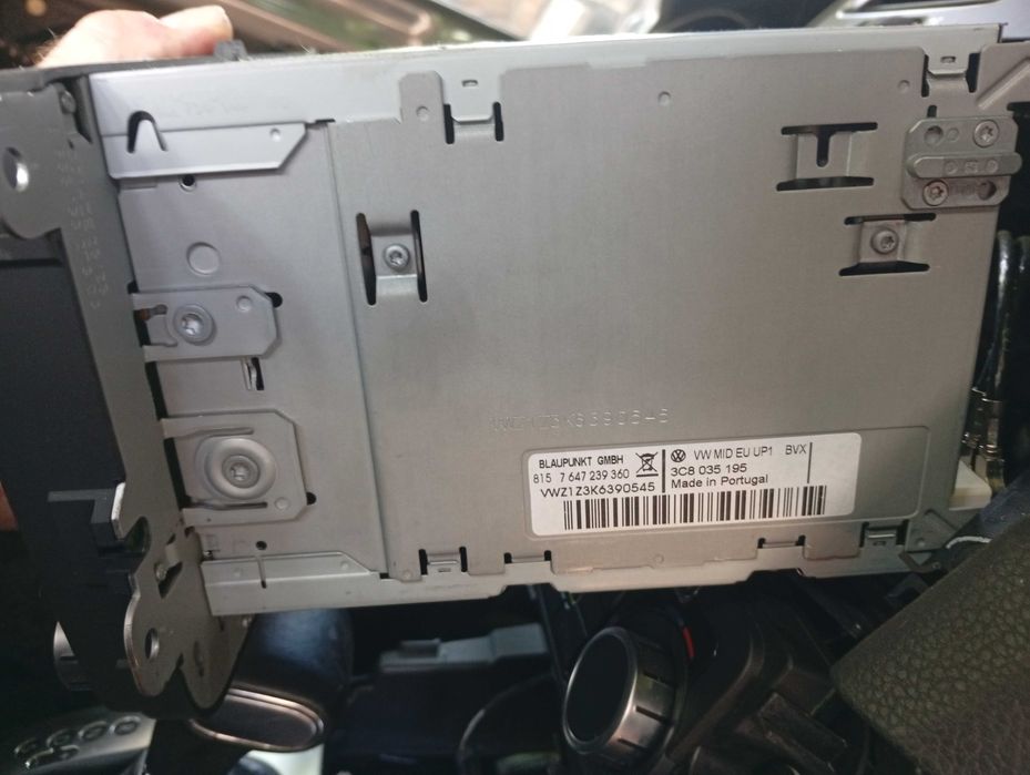 Продавам оригинална навигация за Фолксваген