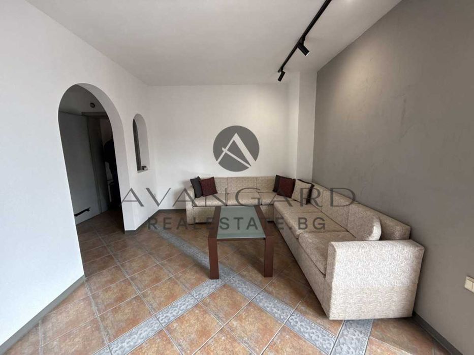 оф.22735 Тристаен обзаведен/ Кършияка