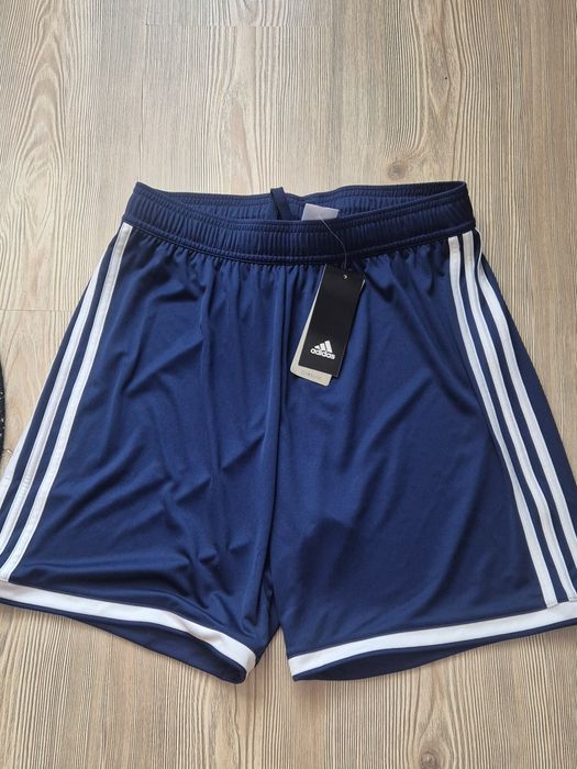 Pantaloni scurți Adidas