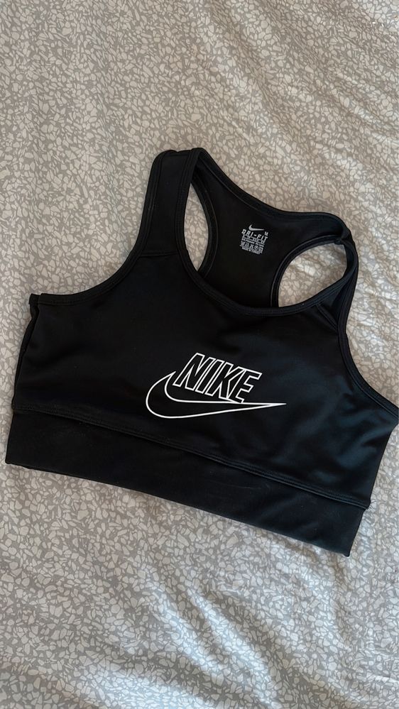 Дамско бюстие Nike Dri - Fit