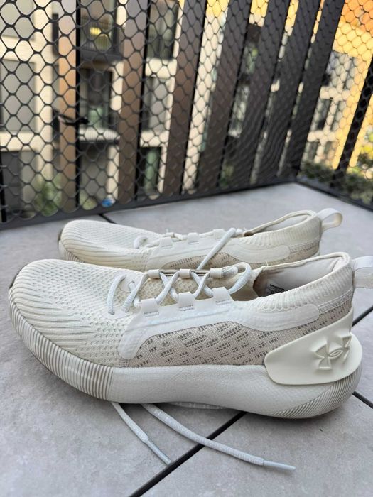 Adidasi Under Armour HOVR PHANTOM 3 SE W