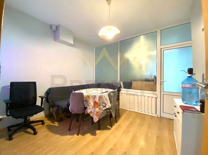 Продава се Двустаен апартамент в Варна, Левски - 45 кв.м за 1967 €/кв.м - Снимка #4