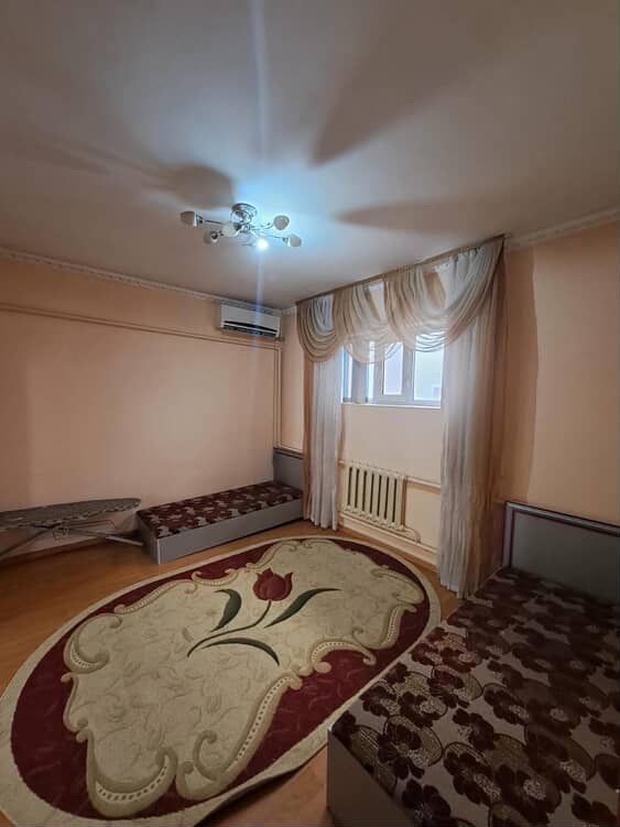 5 бөлмелі жер үй жалға беріледі, район Асанбай Дулыга батыр 54