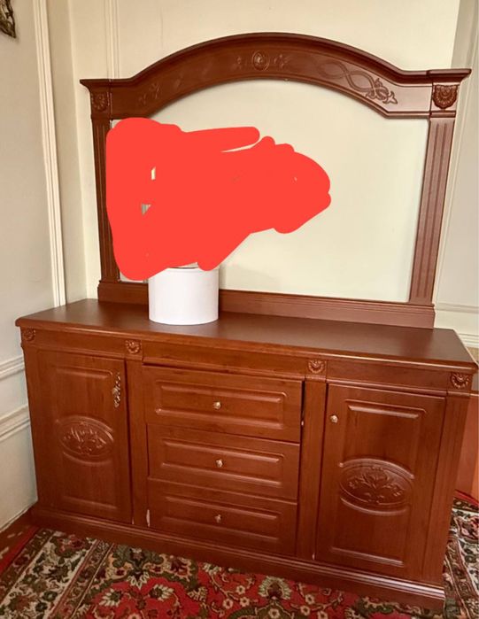 Продается б/у мебель для дома и магазина а также зераколо и жалюзи