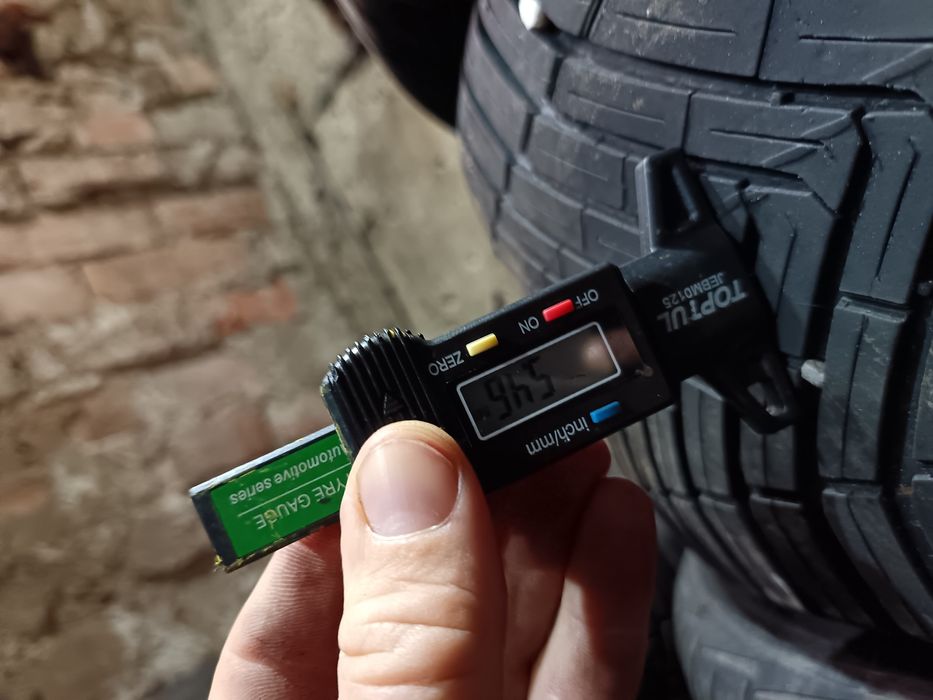 Anvelope 4sezoane ms 225 55 18 continental 2021 5mm