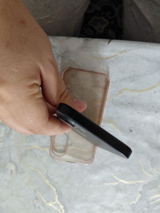 Iphone 16 черный