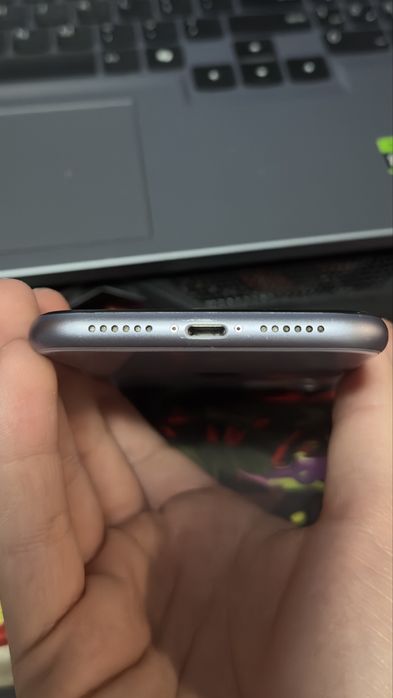 Vand Iphone 11 128Gb